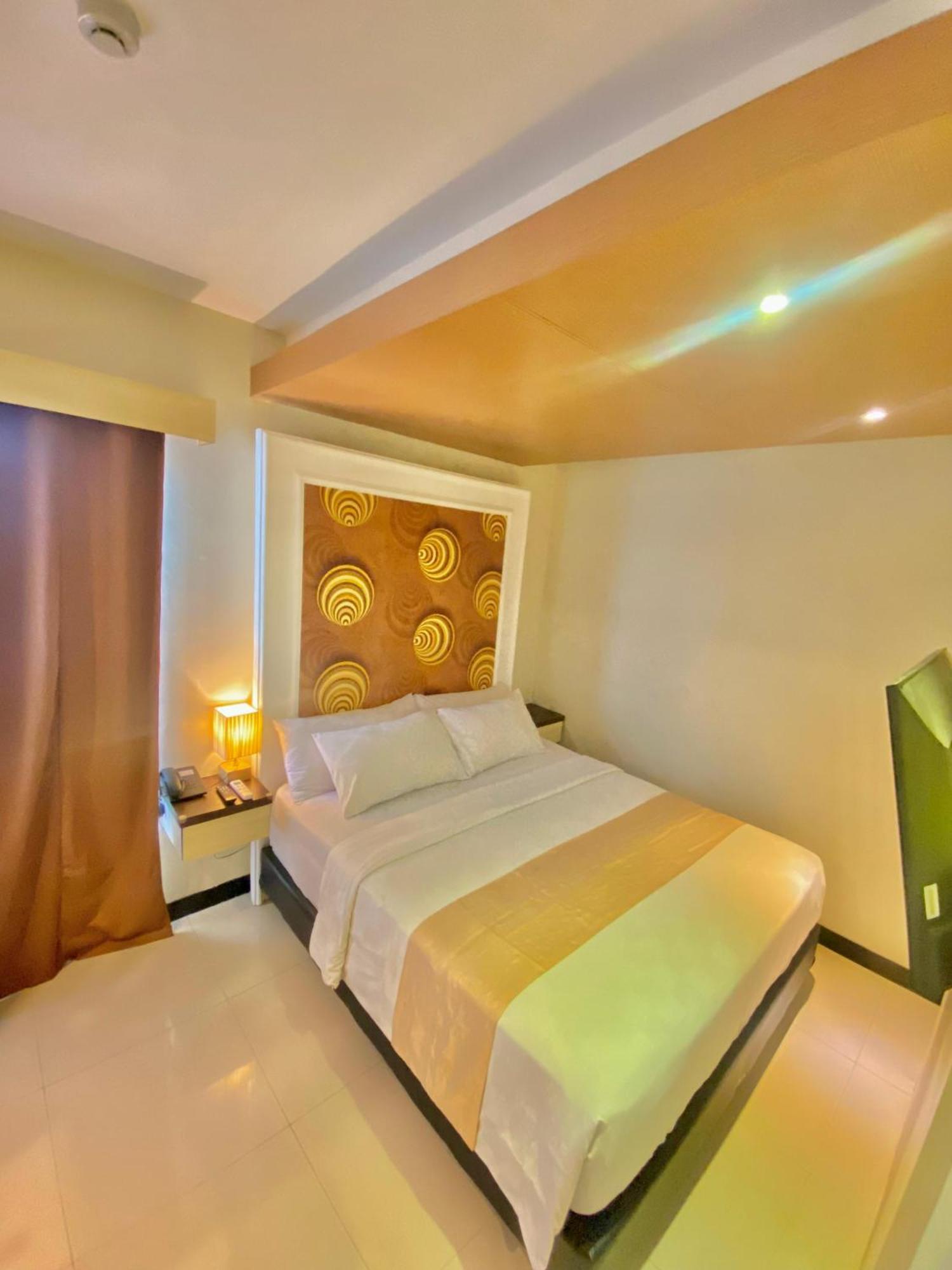 Jle'S Hotel Manado Kültér fotó