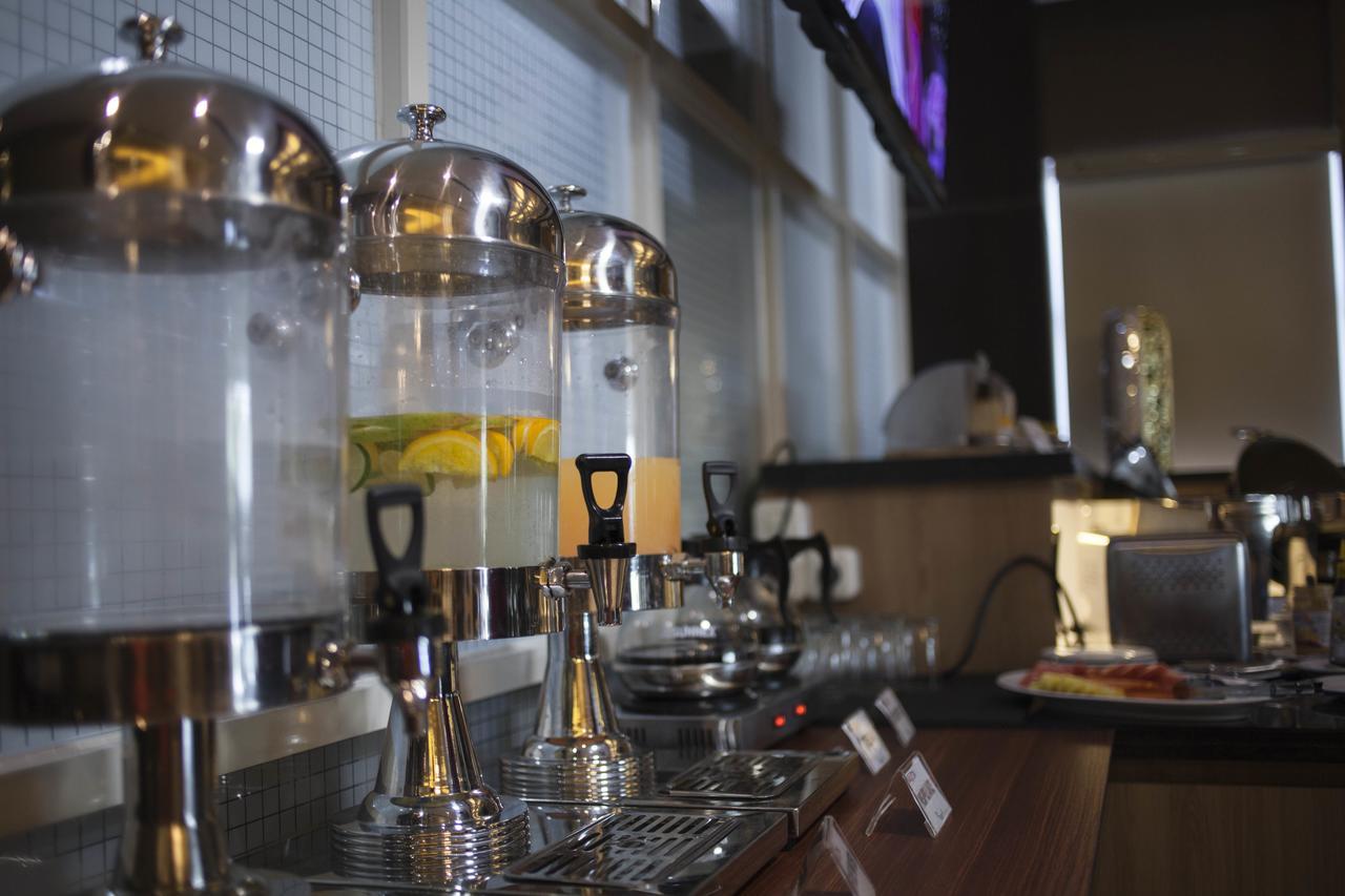 Jle'S Hotel Manado Kültér fotó